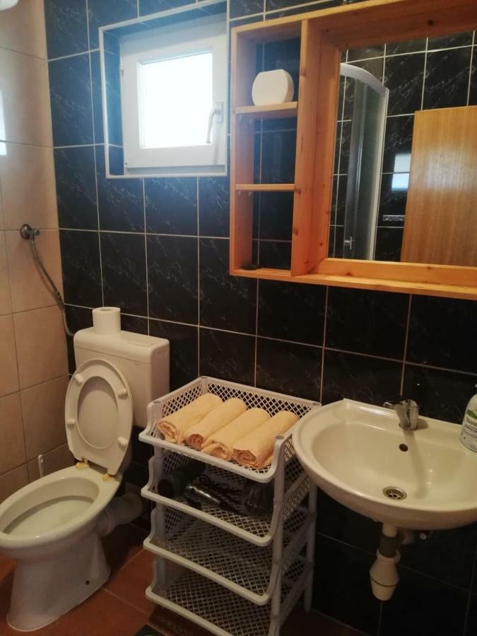 Sandra Vir Exteriör bild